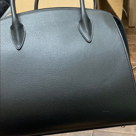 Black Handbag - Picture 3 of 4